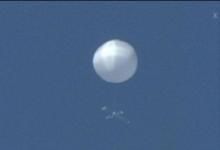 日本上空不明球体 不明飞行物的似乎是个气球