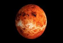 金星的大气非常浓厚 表面大气压是地球的百倍